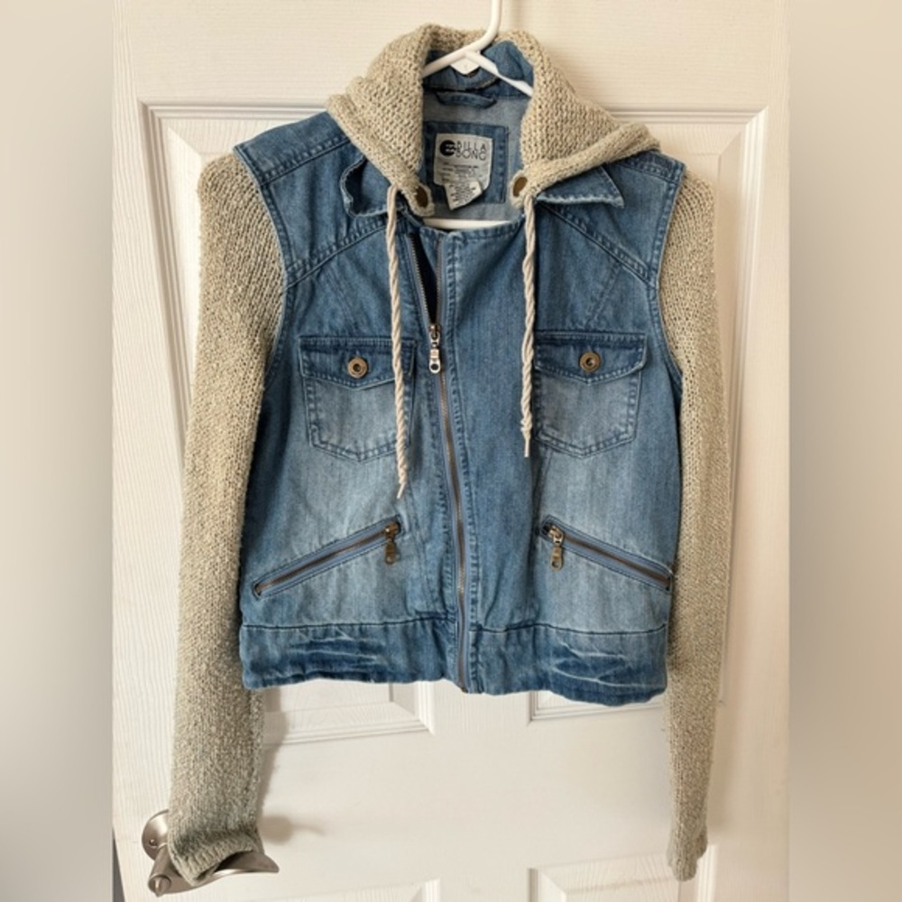 Billabong Blue Denim Jacket with Cream Knit Sleeves & Hooded Zip